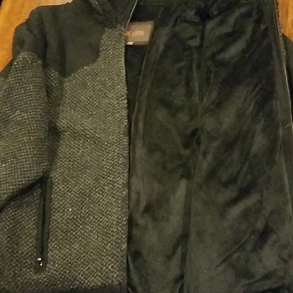 Sweater jacket - Picture 2 of 2